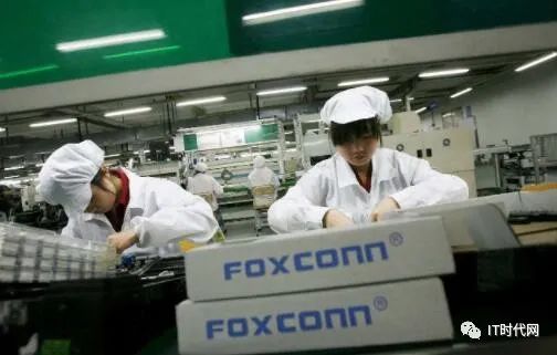 富士康已不敢谨慎 电子产品收入将下降,为造车买下通用旧厂